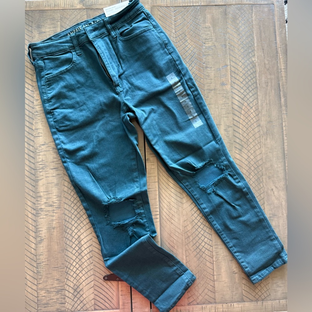 AE Distressed jeans